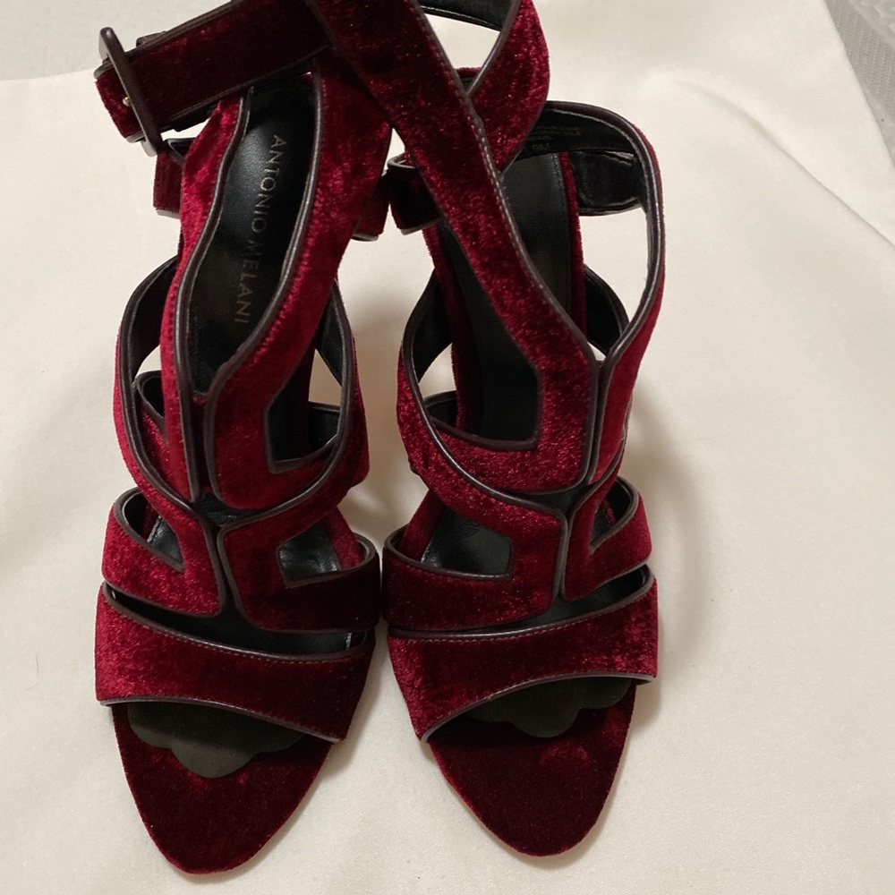 Antonio Melani heels